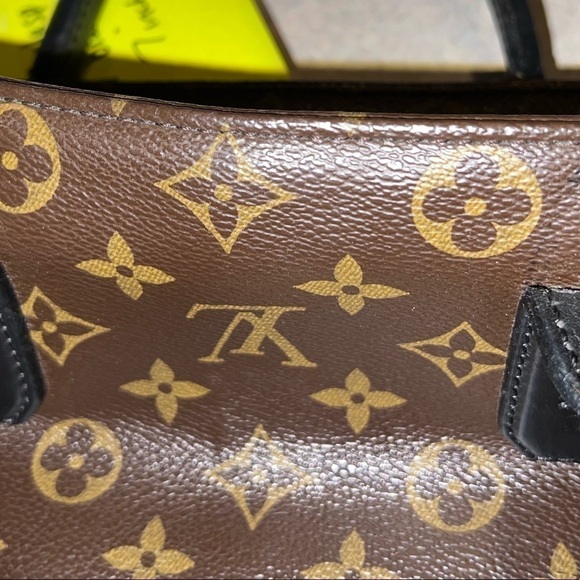 Louis Vuitton work bag. - Picture 11 of 11